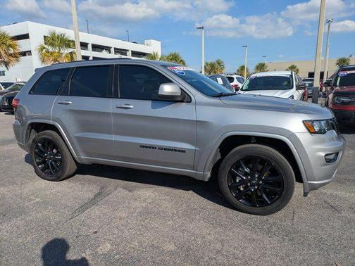 2021 Jeep Grand Cherokee Laredo