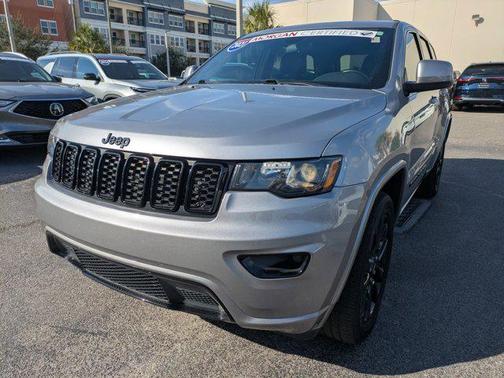 2021 Jeep Grand Cherokee Laredo