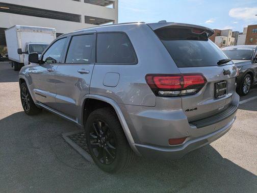 2021 Jeep Grand Cherokee Laredo