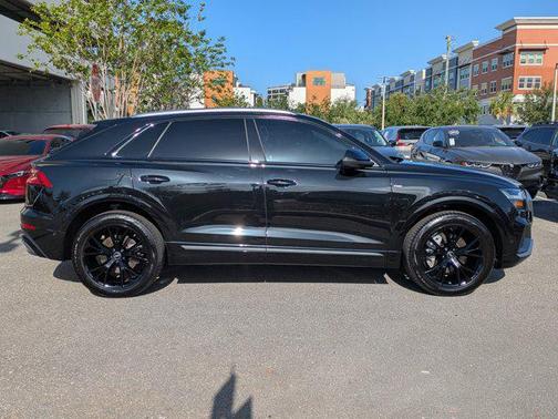 2023 Audi Q8 55 Premium Plus