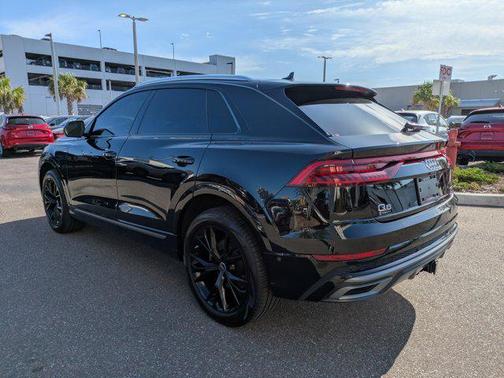 2023 Audi Q8 55 Premium Plus