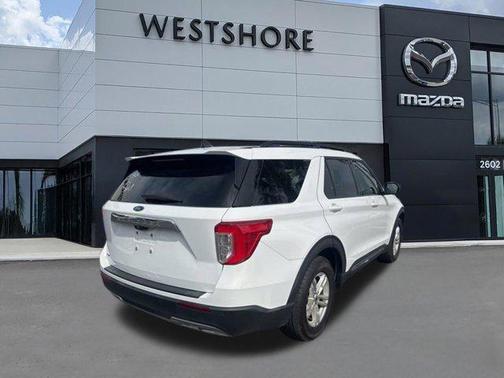 Oxford White 2023 Ford Explorer XLT