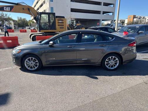 2019 Ford Fusion Hybrid SE