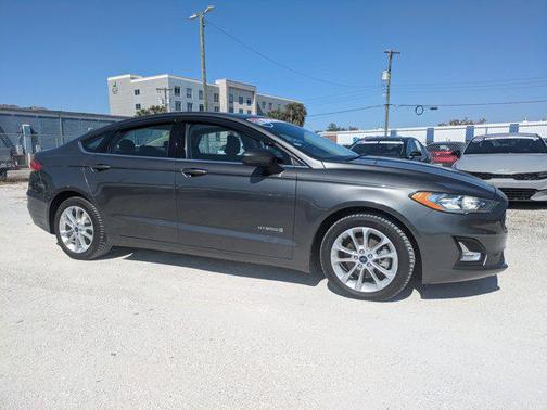 2019 Ford Fusion Hybrid SE