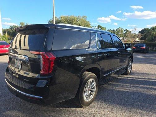 2024 GMC Yukon XL SLT