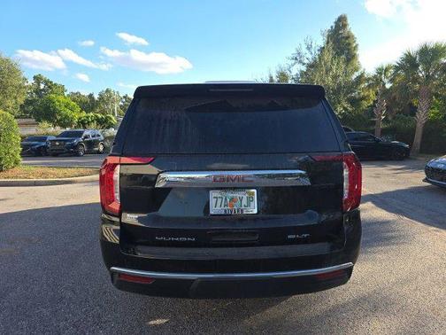 2024 GMC Yukon XL SLT