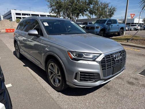 2021 Audi Q7 55 Premium Plus