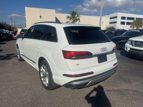 2025 Audi Q7 55 Premium Plus