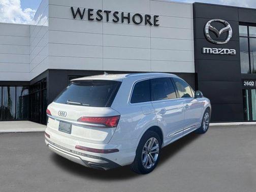 2025 Audi Q7 55 Premium Plus