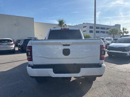 2019 RAM 2500 Big Horn Crew Cab 4x4 6'4' Box
