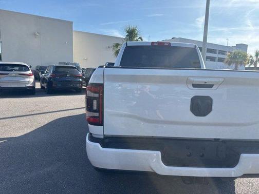 2019 RAM 2500 Big Horn Crew Cab 4x4 6'4' Box