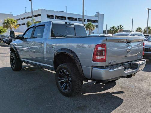 2021 RAM 2500 Laramie Crew Cab 4x4 6'4' Box
