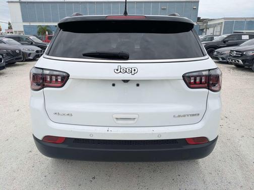 Bright White Clearcoat 2025 Jeep Compass Limited