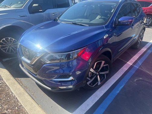 2022 Nissan Rogue Sport SL