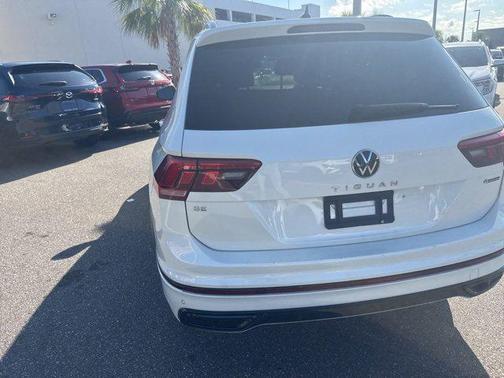 2023 Volkswagen Tiguan 2.0T SE R-Line Black 4MOTION