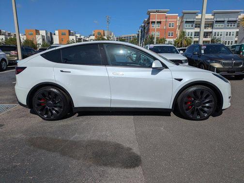 2022 Tesla Model Y Performance Dual Motor All-Wheel Drive