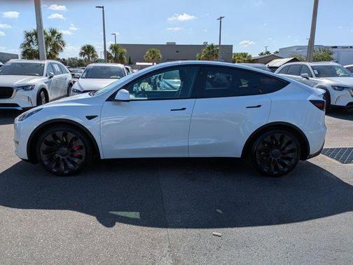2022 Tesla Model Y Performance Dual Motor All-Wheel Drive