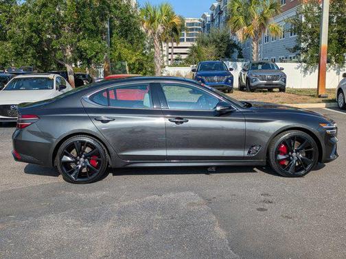 2023 Genesis G70 3.3T RWD