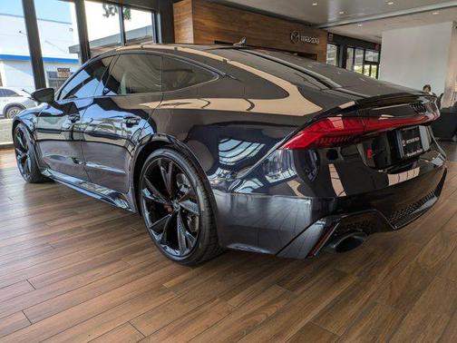 2021 Audi RS 7 4.0T