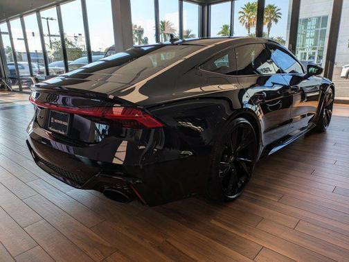 2021 Audi RS 7 4.0T