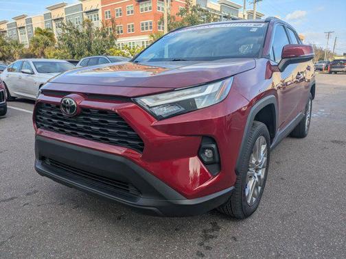 2022 Toyota RAV4 XLE Premium