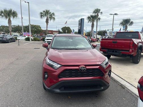 2022 Toyota RAV4 XLE Premium