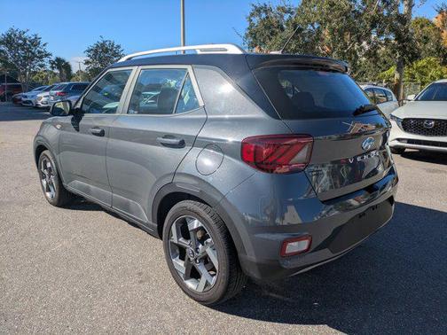 2023 Hyundai VENUE Limited