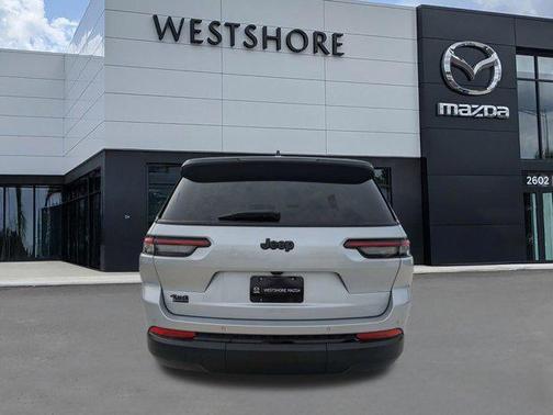 Silver Zynith 2025 Jeep Grand Cherokee L Altitude