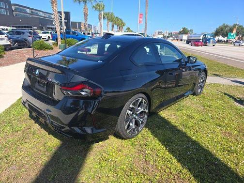 2025 BMW M240 i xDrive