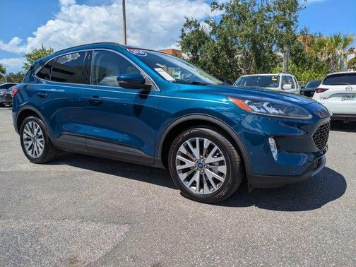 2020 Ford Escape Titanium