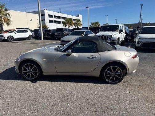 2022 Mazda MX-5 Miata Grand Touring