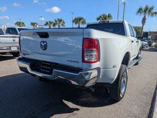 2024 RAM 3500 Big Horn Crew Cab 4x4 8' Box