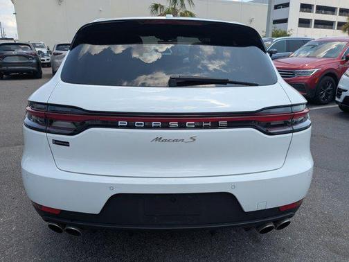2021 Porsche Macan Base