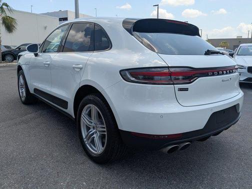 2021 Porsche Macan Base