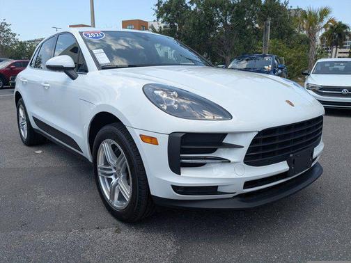 2021 Porsche Macan Base