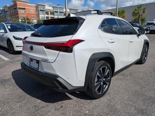 2022 Lexus UX 200 Base
