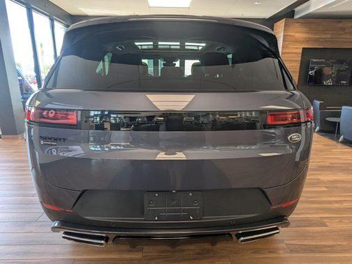 2023 Land Rover Range Rover Sport SE