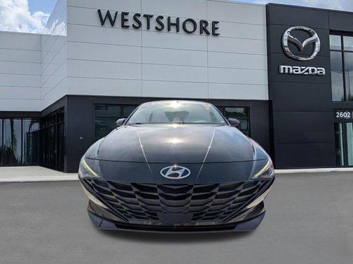 Phantom Black 2022 Hyundai ELANTRA SEL