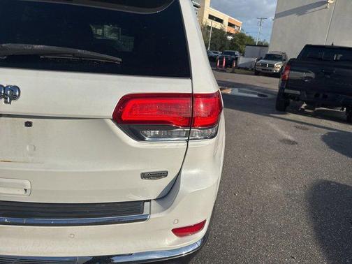 2018 Jeep Grand Cherokee Summit