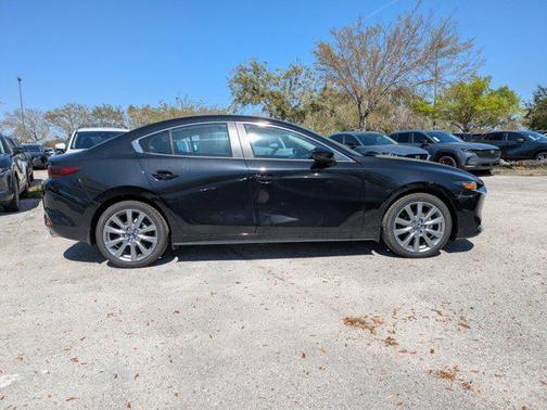2025 Mazda Mazda3 FWD w/Preferred Package