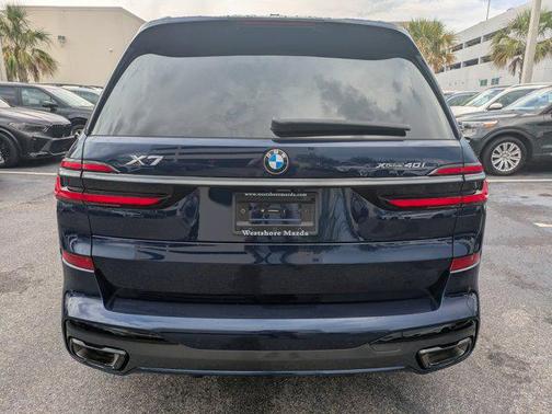 2024 BMW X7 xDrive40i