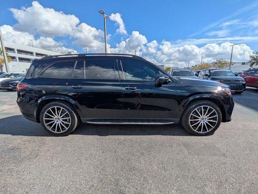 2025 Mercedes-Benz GLS 450 4MATIC