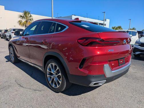 2023 BMW X6 xDrive40i