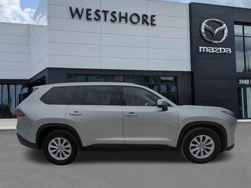 2025 Toyota Highlander LE