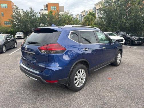 2018 Nissan Rogue SV
