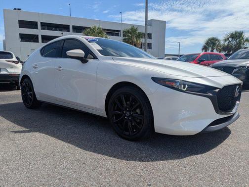 2022 Mazda Mazda3 FWD w/Premium Package