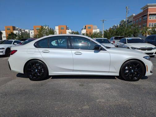 2025 BMW 330 i