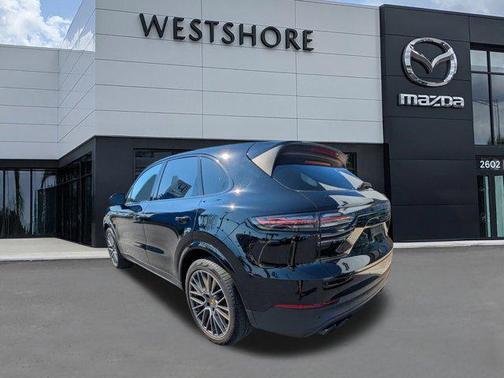 2022 Porsche Cayenne Platinum Edition