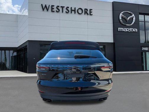 2022 Porsche Cayenne Platinum Edition