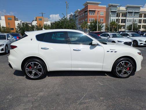 2022 Maserati Levante Modena